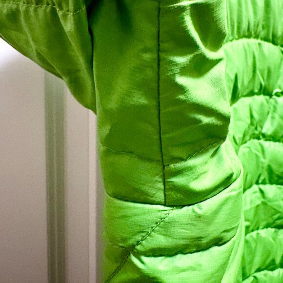 Patagonia Women's Down Sweater Jacket - Size Medium - Picture 3 of 7